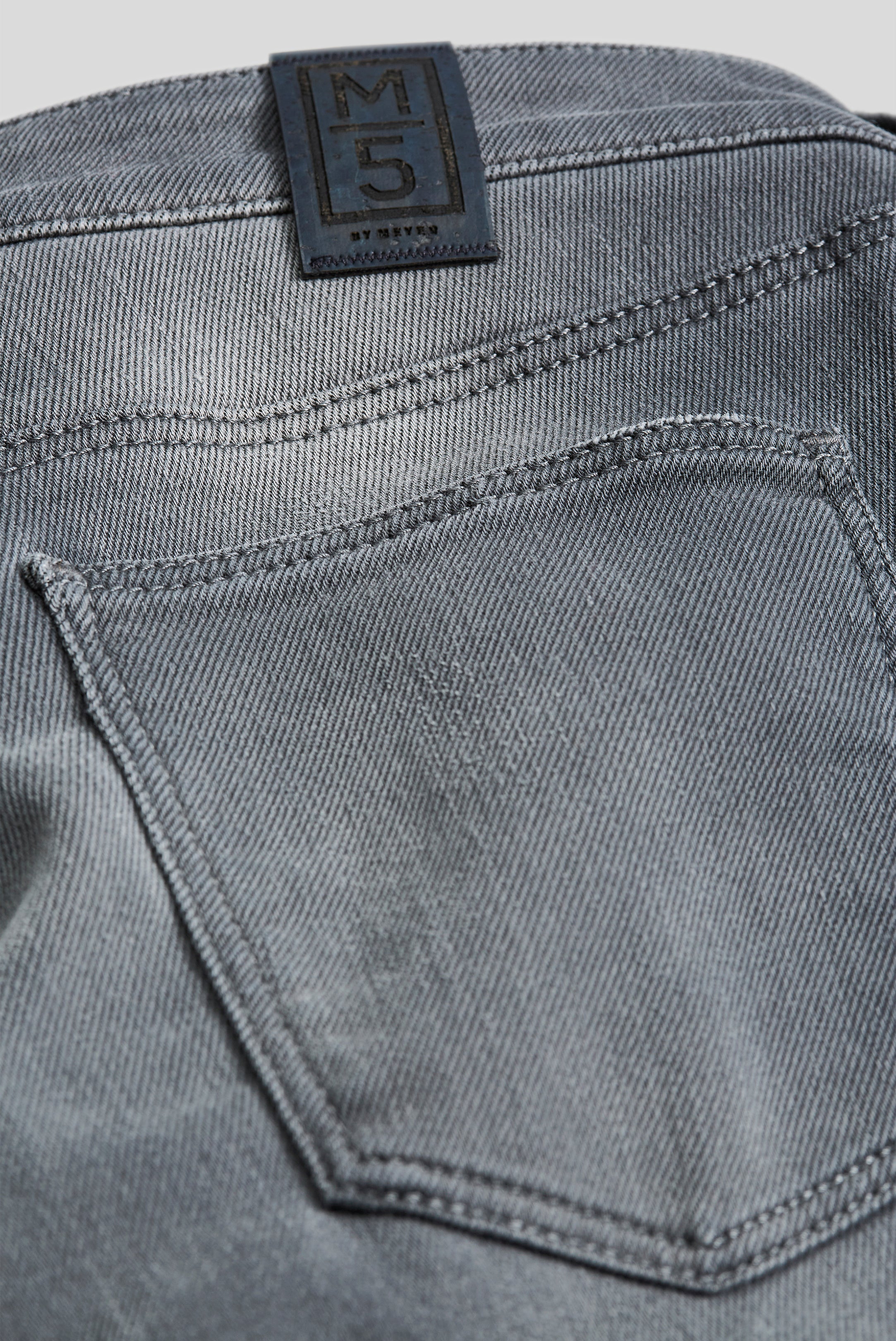 SLIM 2-6251 ECOVERO™ DENIM