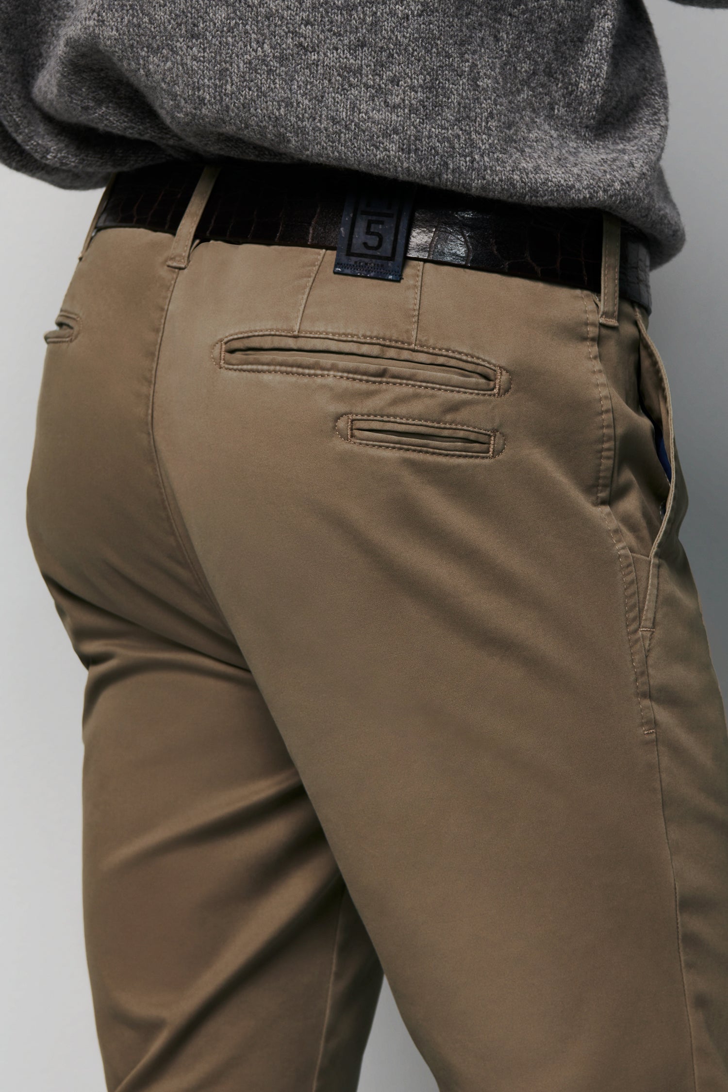 FIT 9-6106 HIGH PERFORMANCE CHINO