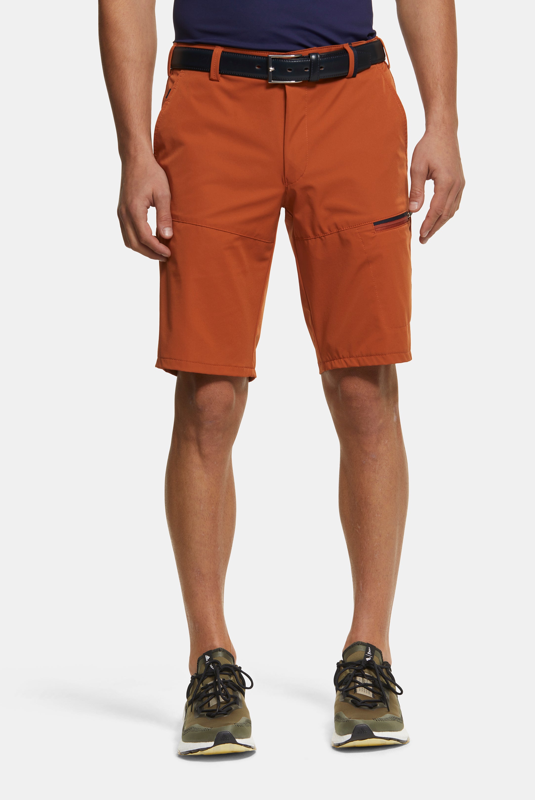 B-Arran 1-8070 ACTIVE • SHORT