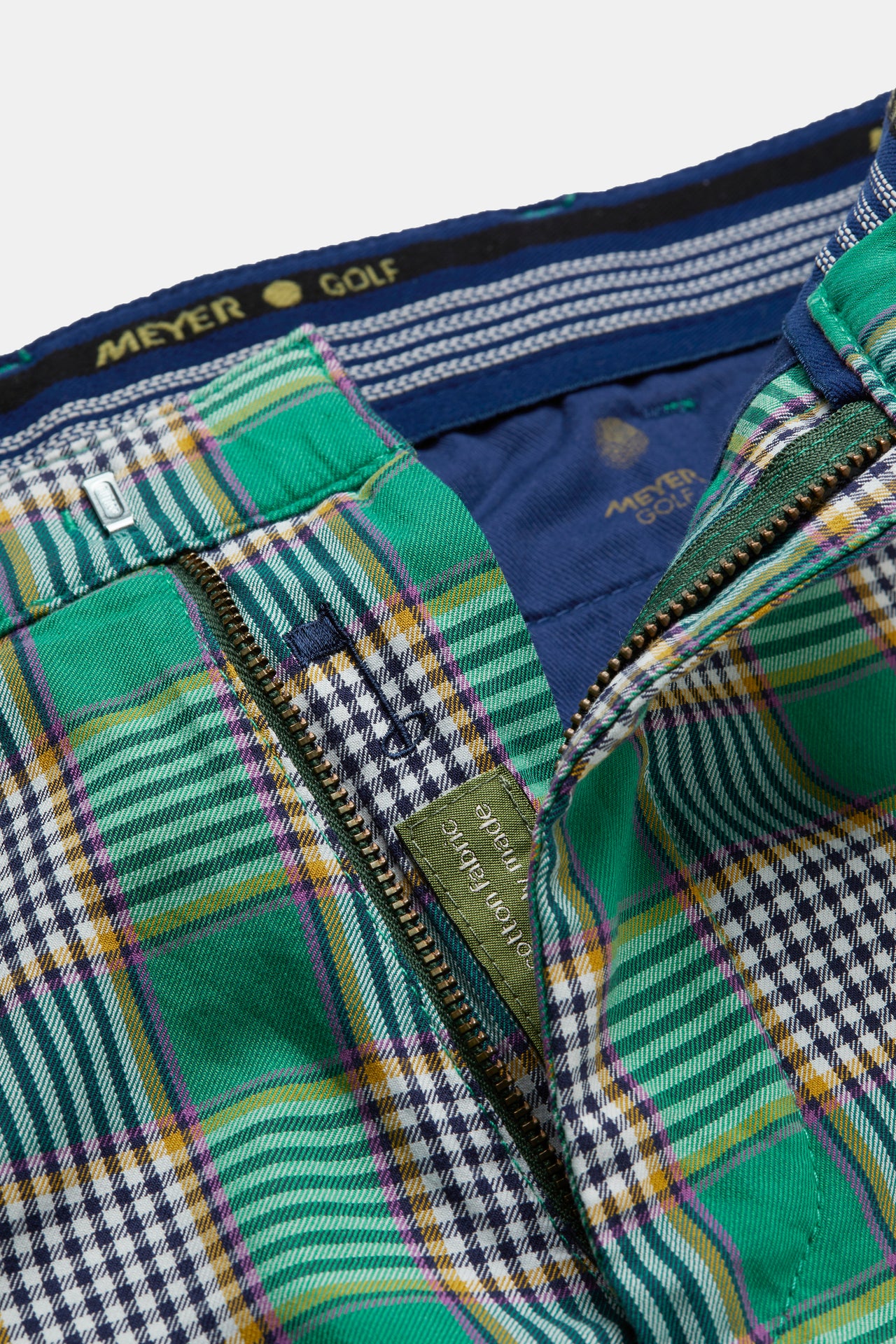 B-St. Andrews 1-8072 PRINCE OF WALES • GOLF SHORTS