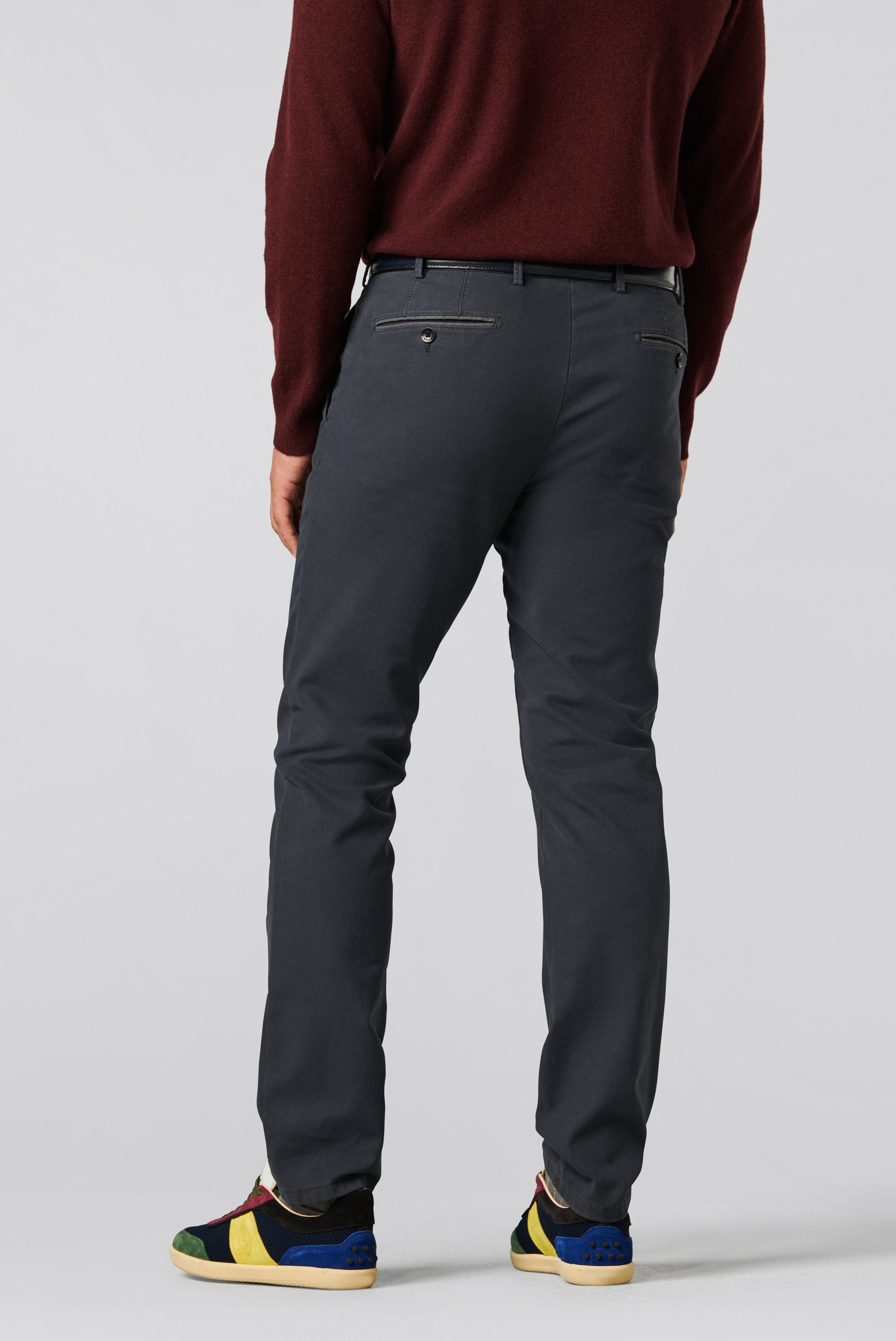 Bonn 2-5566 BI-COLOUR STRUCTURE