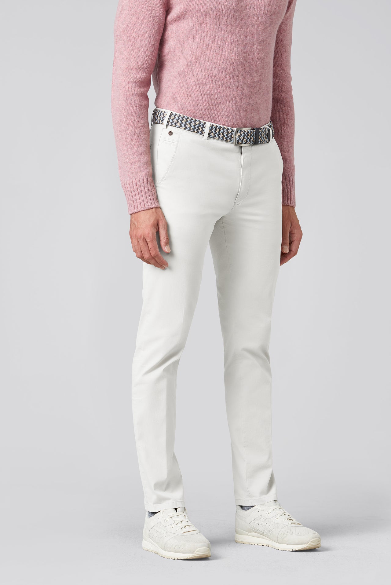 Bonn 9-3004 MODERN CHINO .