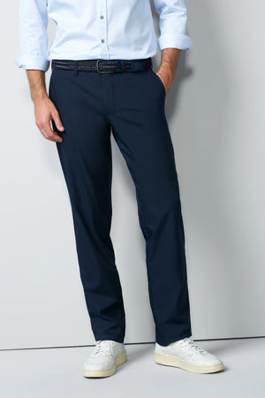 CHINO 1-6010 ULTRA-LIGHTWEIGHT, FUNCTIONAL CHINOS