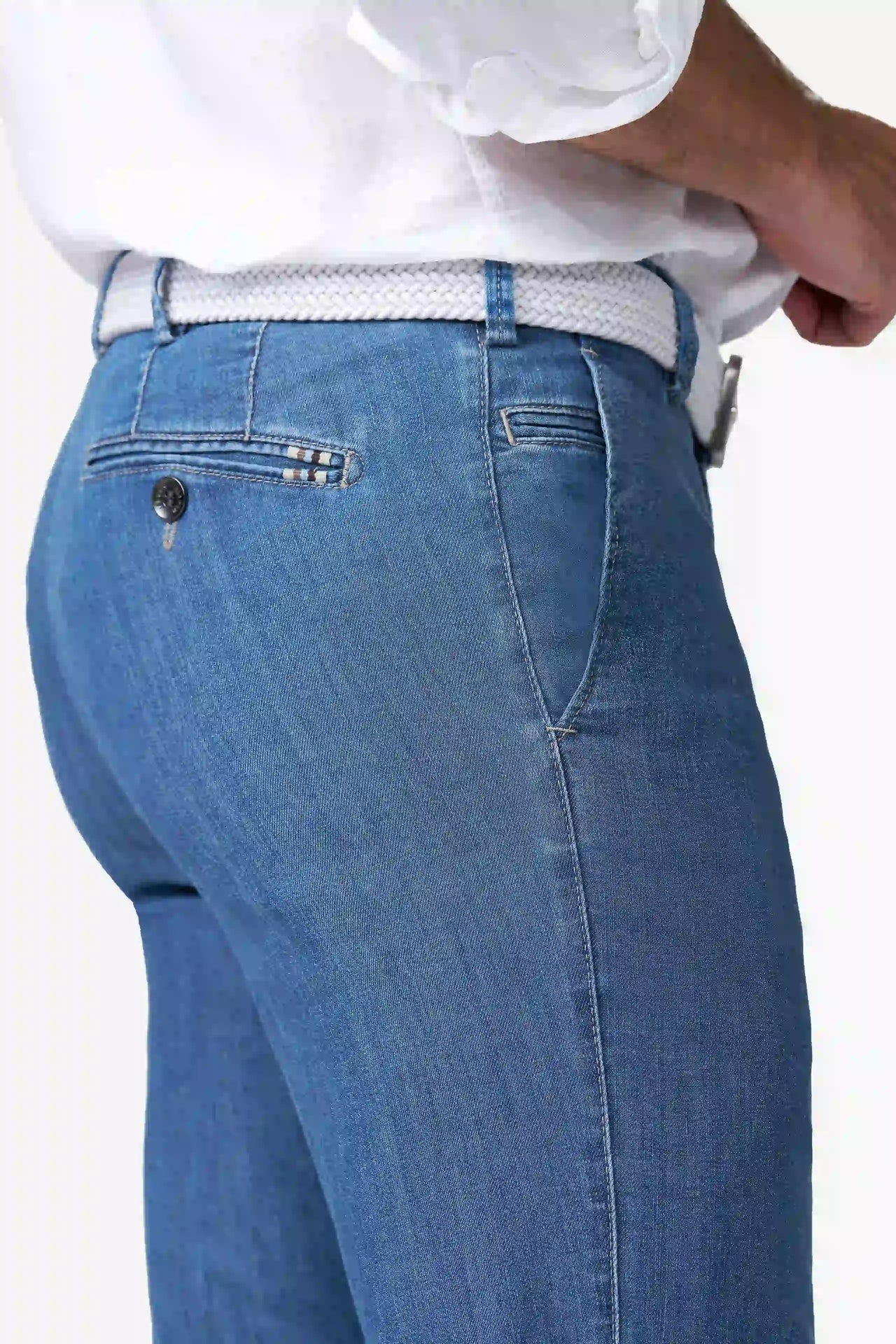 Bonn 1-4020 ULTRA-LIGHTWEIGHT JEANS